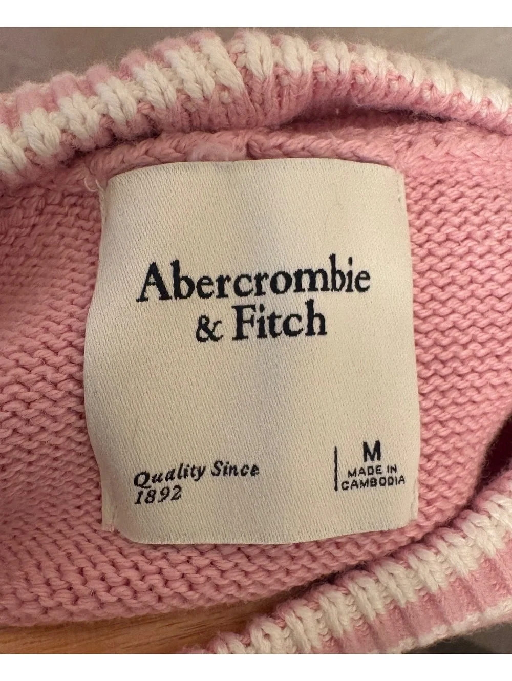 Abercrombie & Fitch Pink Short Sleeve Knit Sweater Size M #feminine #sporty